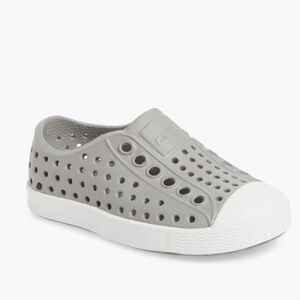 Native Kids' Jefferson Water Friendly Slip-On Sneaker in Pigeon Gray